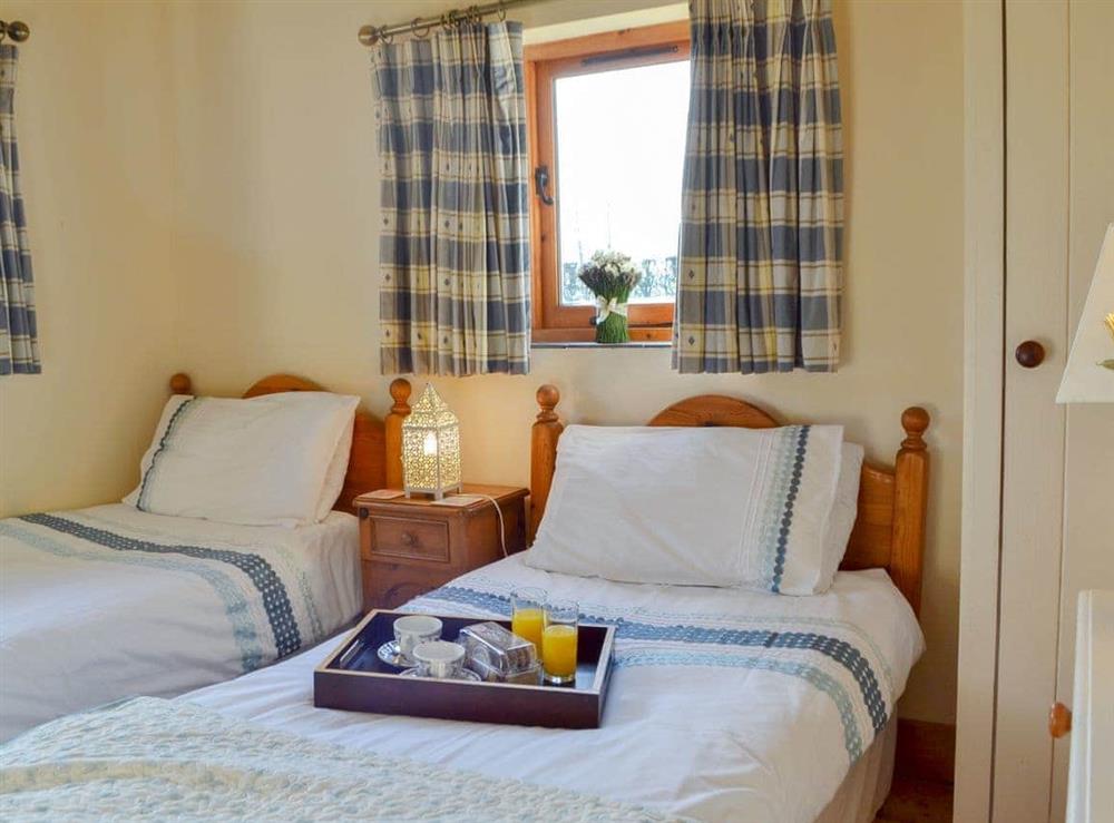 Comfy twin bedroom at The Cart Lodge in Hooe, Battle, East Sussex., Great Britain
