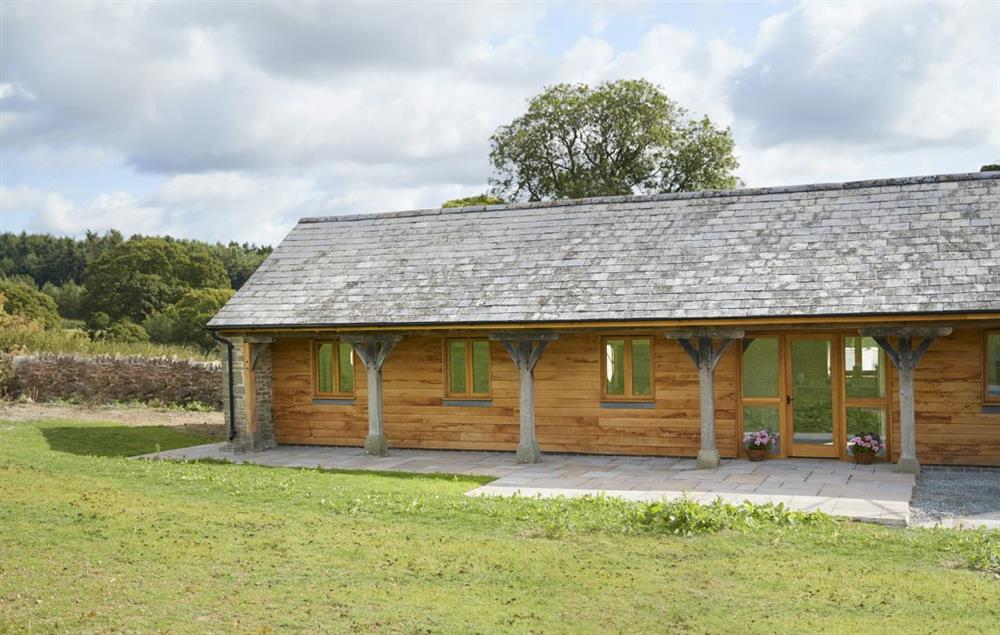 The Cart Shed is a charming barn conversion that has been fully refurbished while still retaining its original charm and character