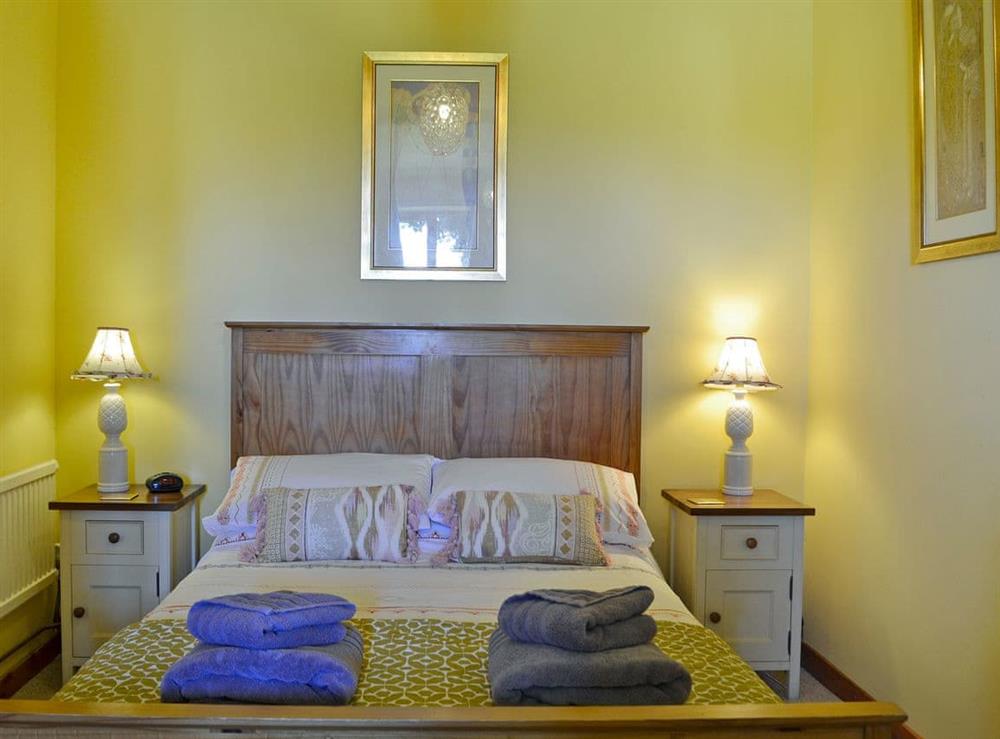 Elegant double bedroom at The Cart Shed in Saxmundham, Suffolk