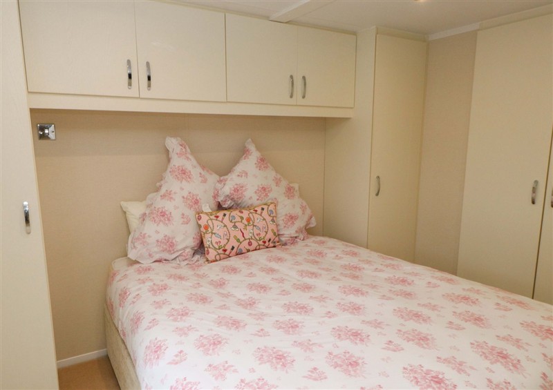This is a bedroom at The Chalet at Tyn Lon, Chwilog