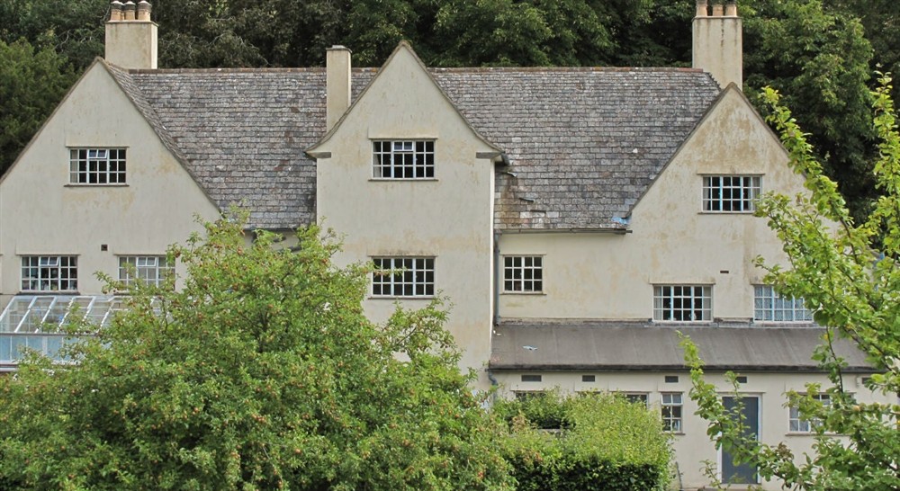 The charming front view of The Chauffeurs Flat, Coleton Fishacre, Devon (photo 2) at The Chauffeur's Flat in Coleton Fishacre, Devon