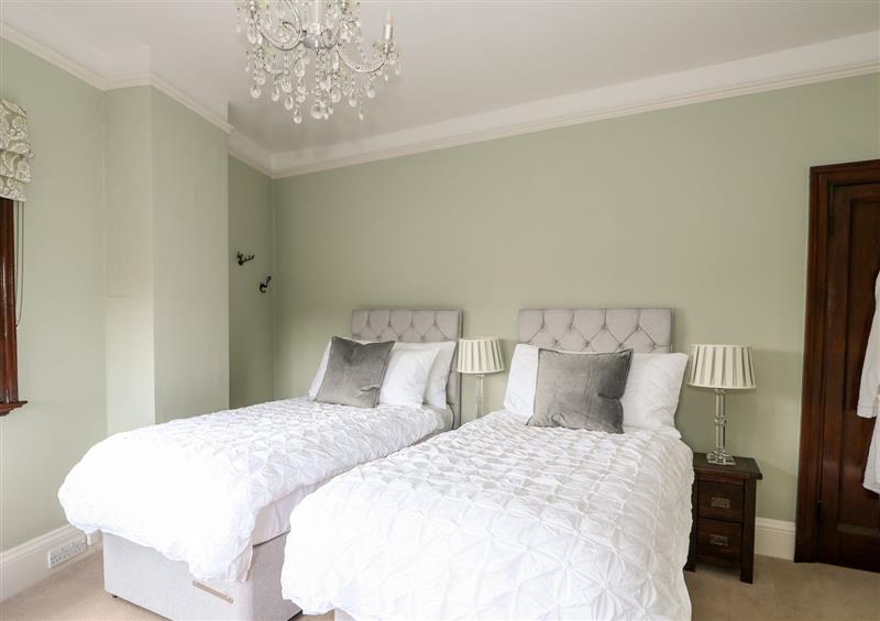 One of the 6 bedrooms (photo 2) at The Chestnuts, Peterborough
