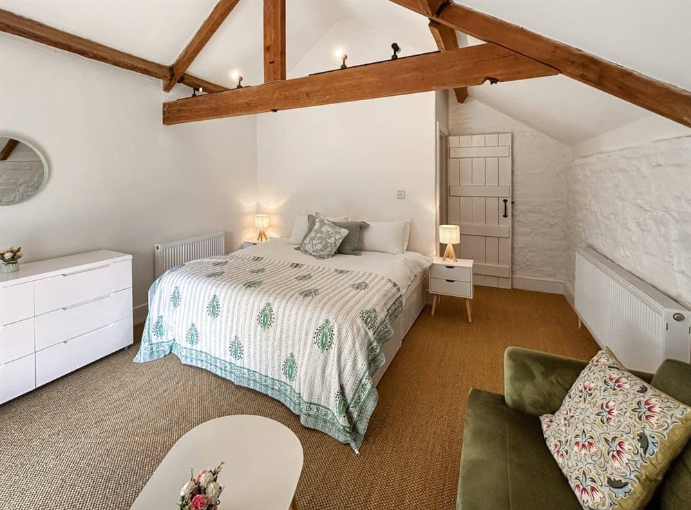 Double bedroom (photo 2) at The Cider Barn in West Pennard, near Glastonbury, Somerset