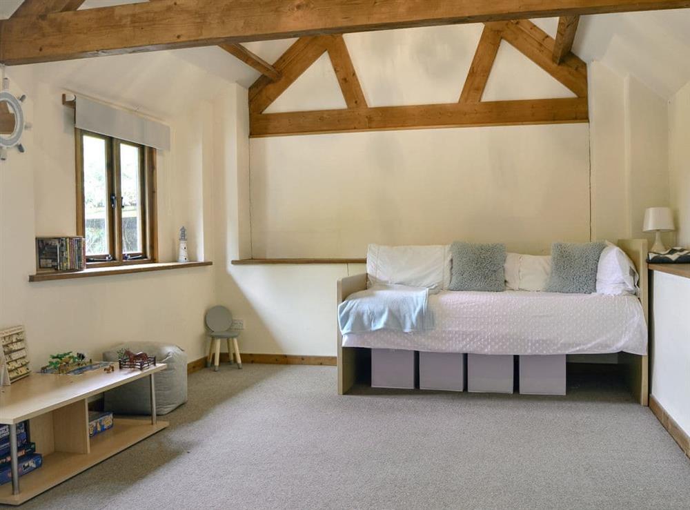 Twin bedroom (photo 2) at The Cider House in Bredenbury, near Leominster, Herefordshire