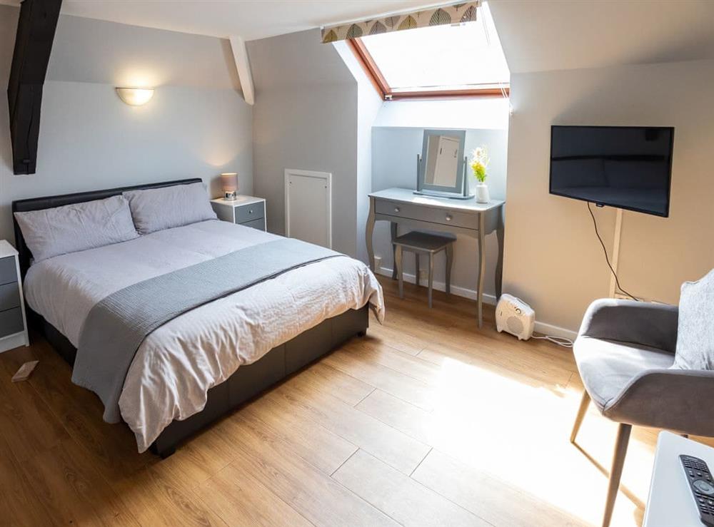 Double bedroom at The Coach House Apartment in Rufford, Nottinghamshire