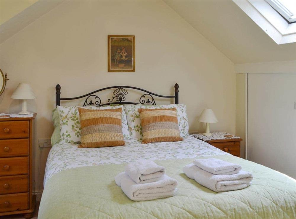 Double bedroom at The Coach House in Chilworth, near Southampton, Hampshire