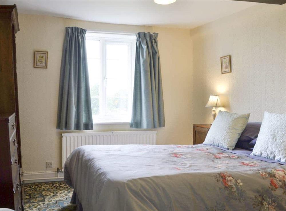 Restful double bedroom at The Coach House in Craven Arms, Shropshire