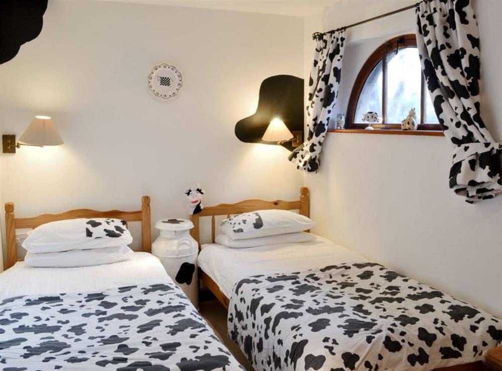 Twin bedroom at The Coach House in East Tytherton, Chippenham, Wiltshire