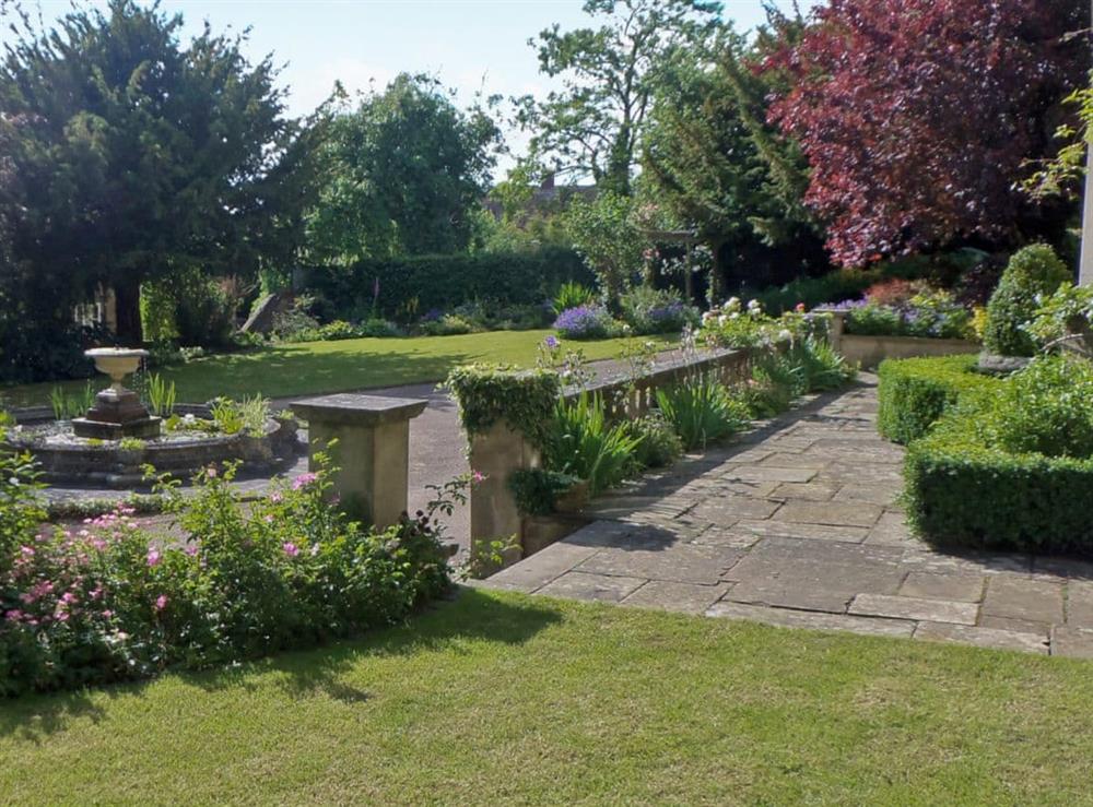 Garden and grounds at The Coach House in Great Easton, near Market Harborough, Leicestershire