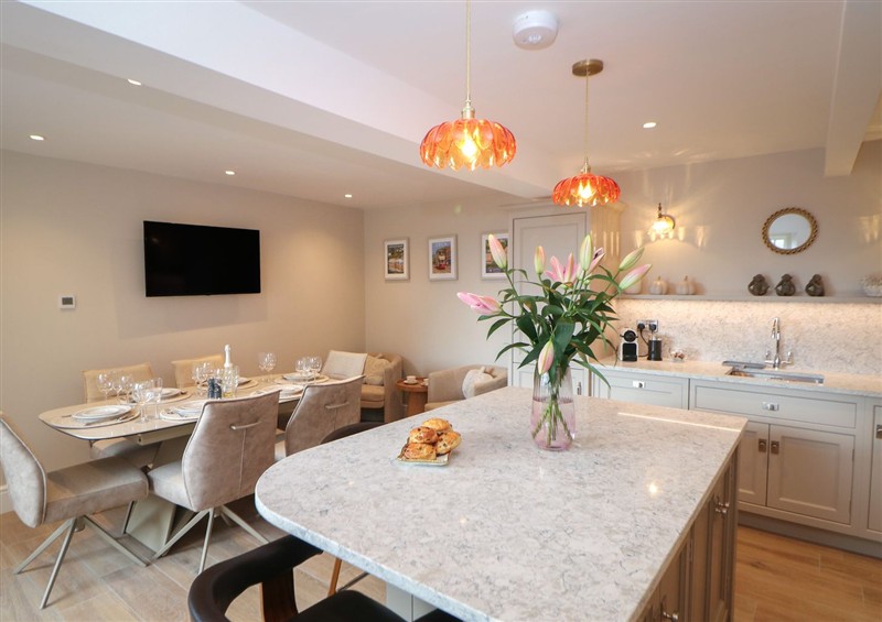This is the kitchen at The Coach House, Holloway