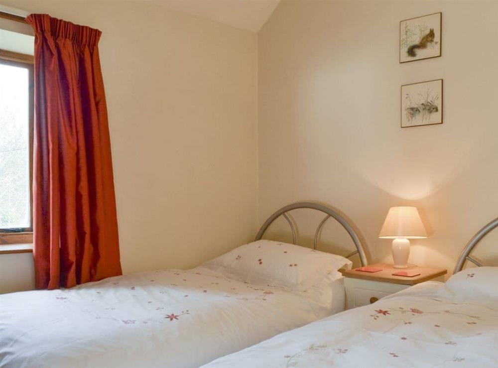 Comfortable twin bedroom at The Coach House in Kington, near Hereford, Herefordshire