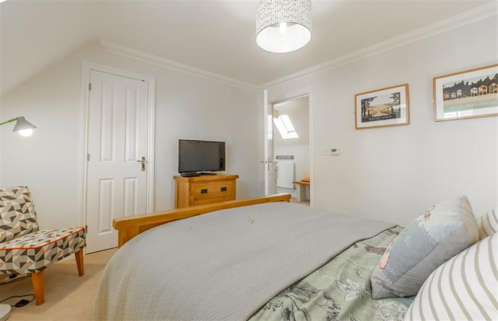 First floor: Double bedroom (photo 2) at The Coach House, Wells-next-the-Sea