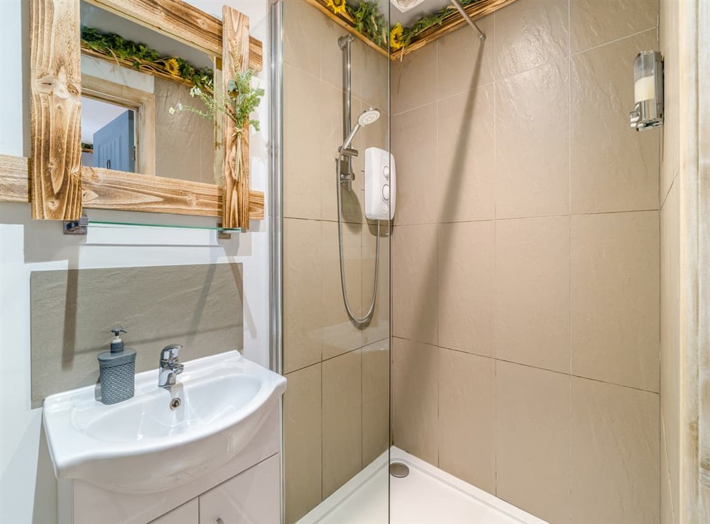 Bathroom at The Coachmans Cottage in Ringwood, New Forest, Hampshire