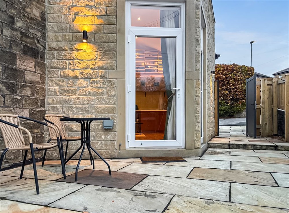 Sitting-out-area at The Coal House in Skipton, North Yorkshire