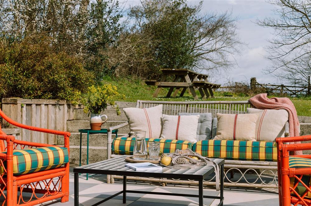 Sit back and relax on the comfortable and stylish outdoor seating