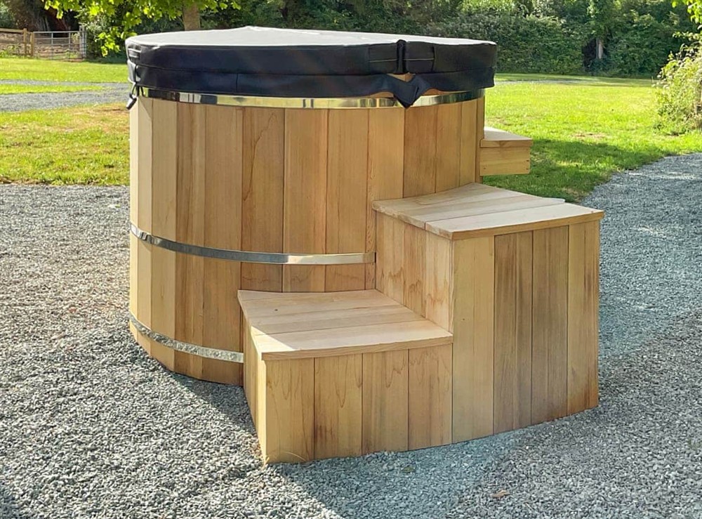 Hot tub