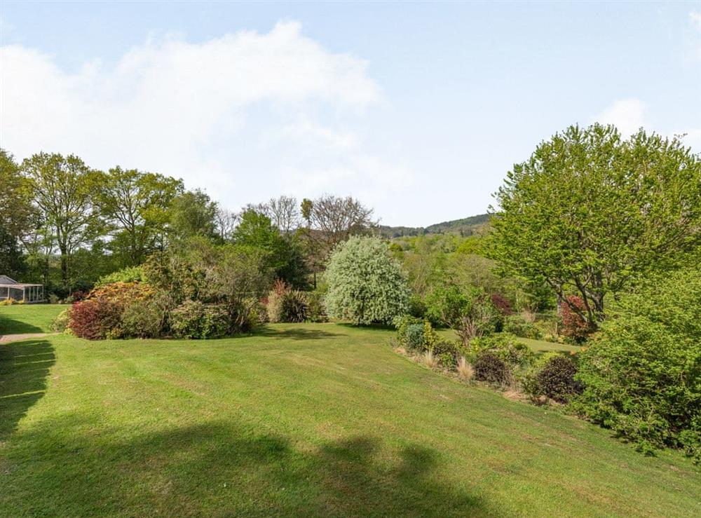 Garden (photo 2) at The Cottage High Wykehurst End in Ewhurst, near Cranleigh, Middlesex