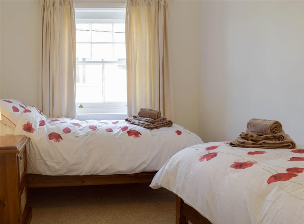 Twin bedroom at The Cottage in Ledbury, Herefordshire