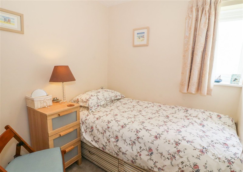 A bedroom in The Cottage On The Green at The Cottage On The Green, Porthmadog
