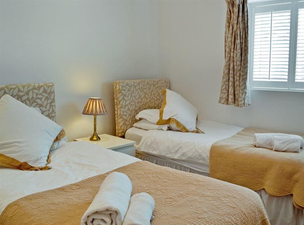 Twin bedroom at The Cottage in Prestbury, near Cheltenham, Gloucestershire