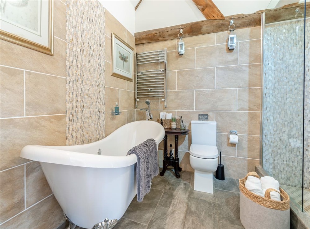 En-suite (photo 2) at The Cottage in Woking, near Guildford, Surrey