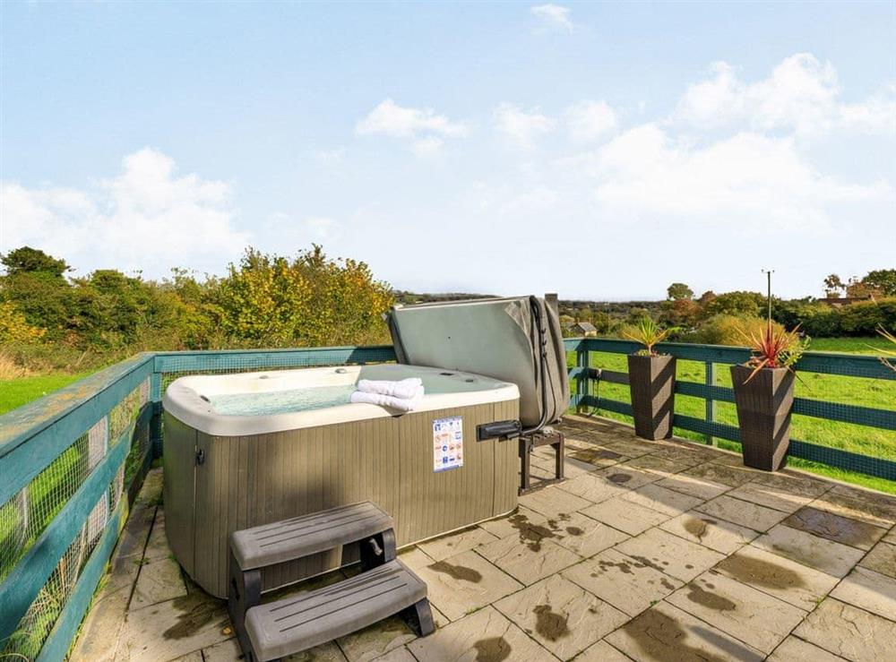 Hot tub at The Cow Shed in Bishopswood, near Chard, Somerset