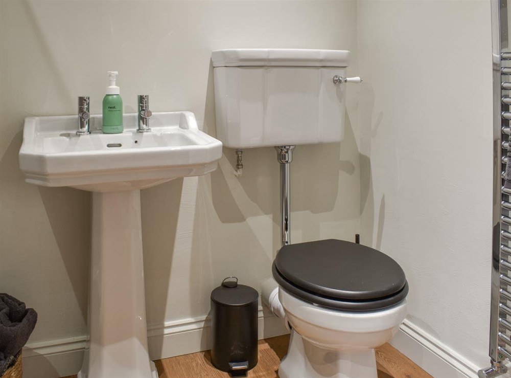 Bathroom at The Cowshed in Earl Sterndale, near Buxton, Derbyshire