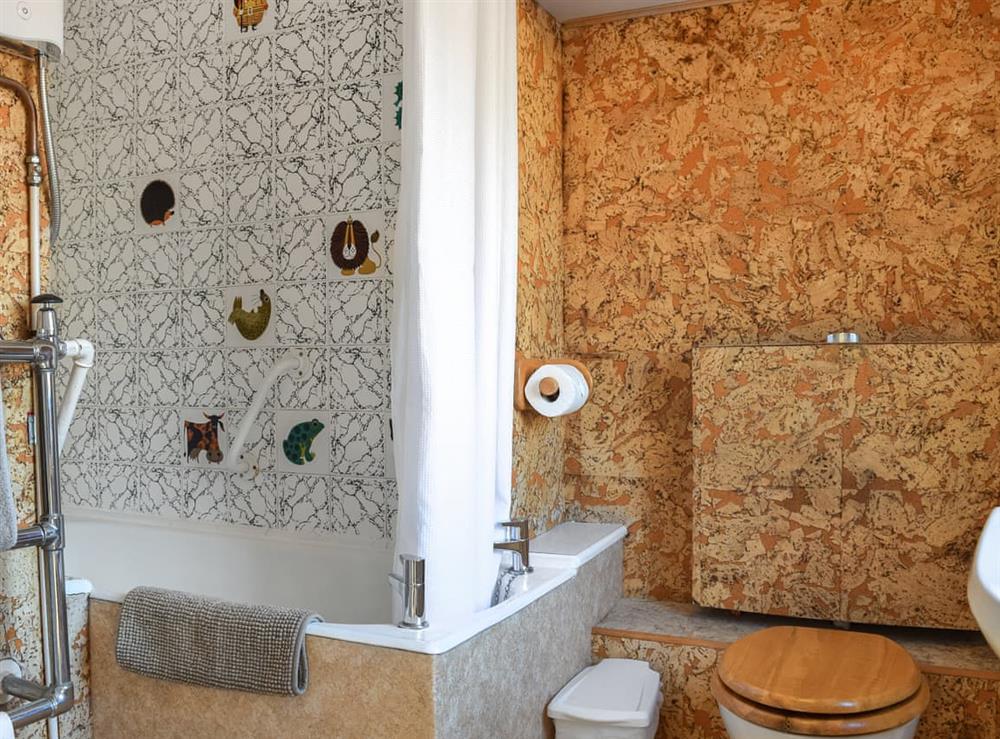 Bathroom at The Crazy Kiln in Chipping Campden, Gloucestershire