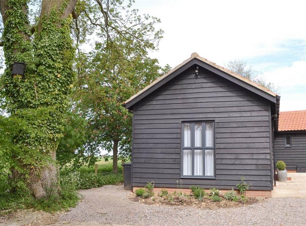 Attractive holiday home at The Dairy in Beauworth, near Alresford, Hampshire