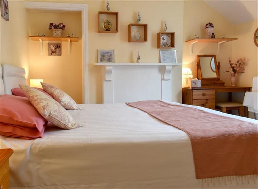 Twin bedroom at The Dart in Dartmouth, Devon