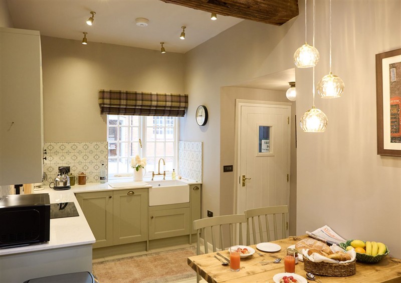 Kitchen (photo 3) at The Dovecote, Hopton
