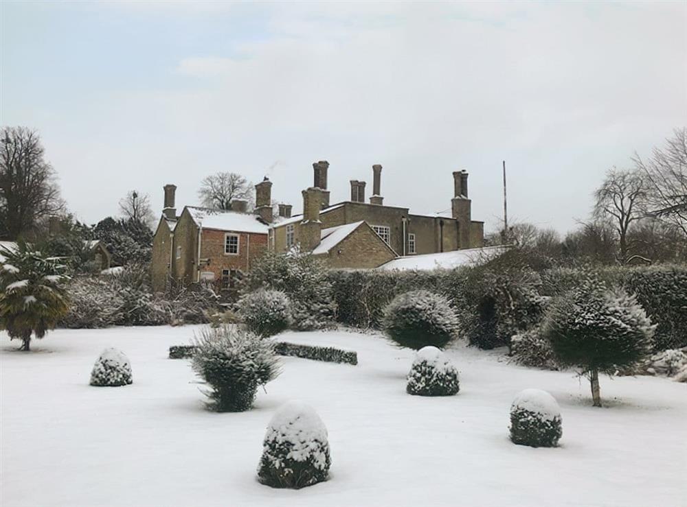 Exterior in winter snow (photo 2) at The Dower House in Stow Bardolph, near King’s Lynn, Norfolk