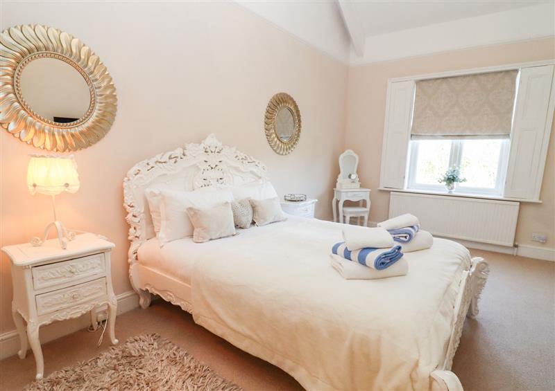 This is a bedroom (photo 4) at The Downwood, Blandford Forum