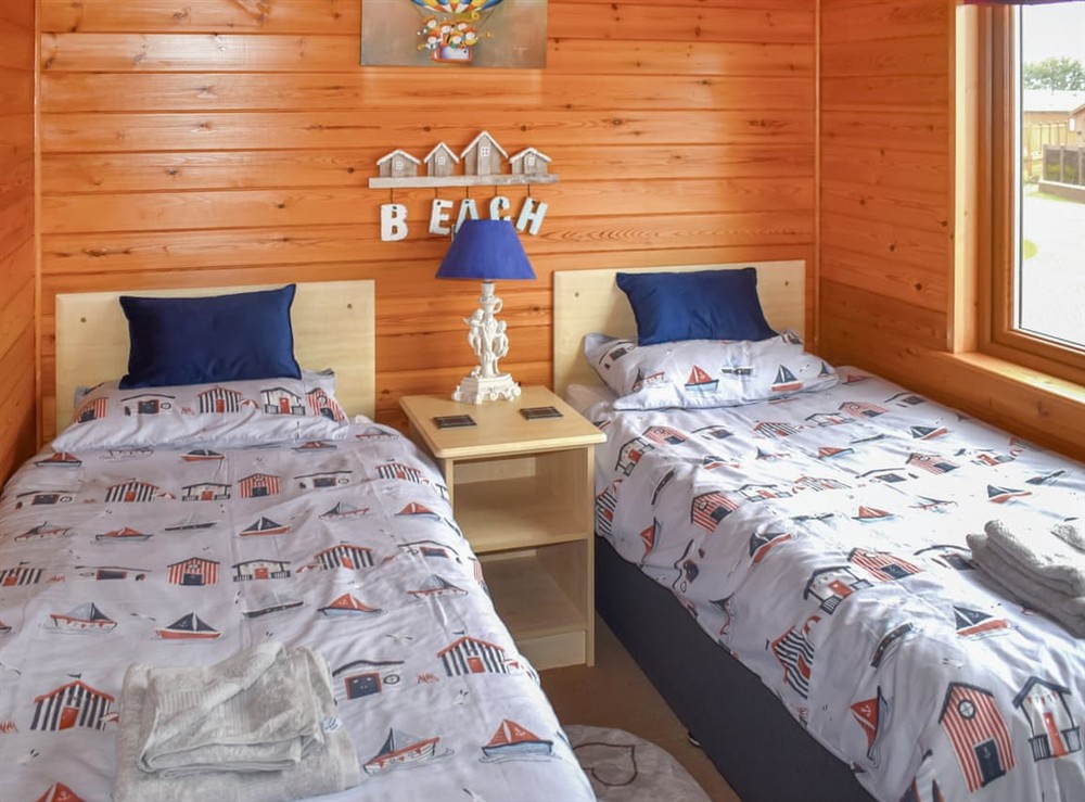 Twin bedroom at The Dragons Den in Ilfracombe, Devon