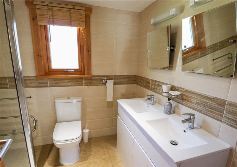 The bathroom (photo 2) at The Fairways, Kenwick near Louth
