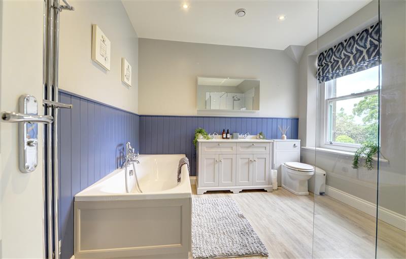 Bathroom at The Farm House, Aldbrough St. John near Barton