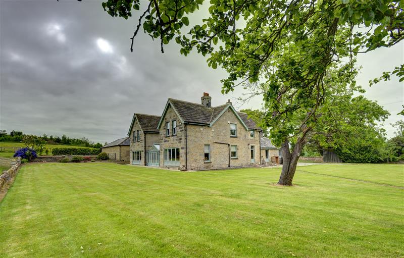 The setting around The Farm House (photo 2) at The Farm House, Aldbrough St. John near Barton