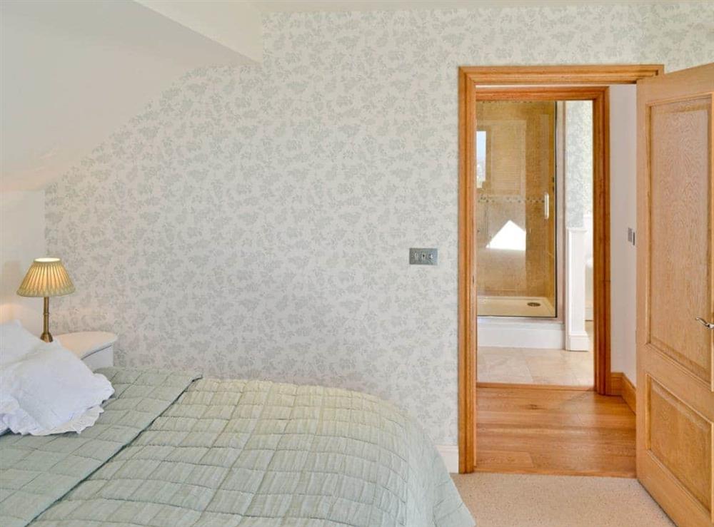 Double bedroom (photo 5) at The Farmhouse in Cheltenham, Glos., Gloucestershire