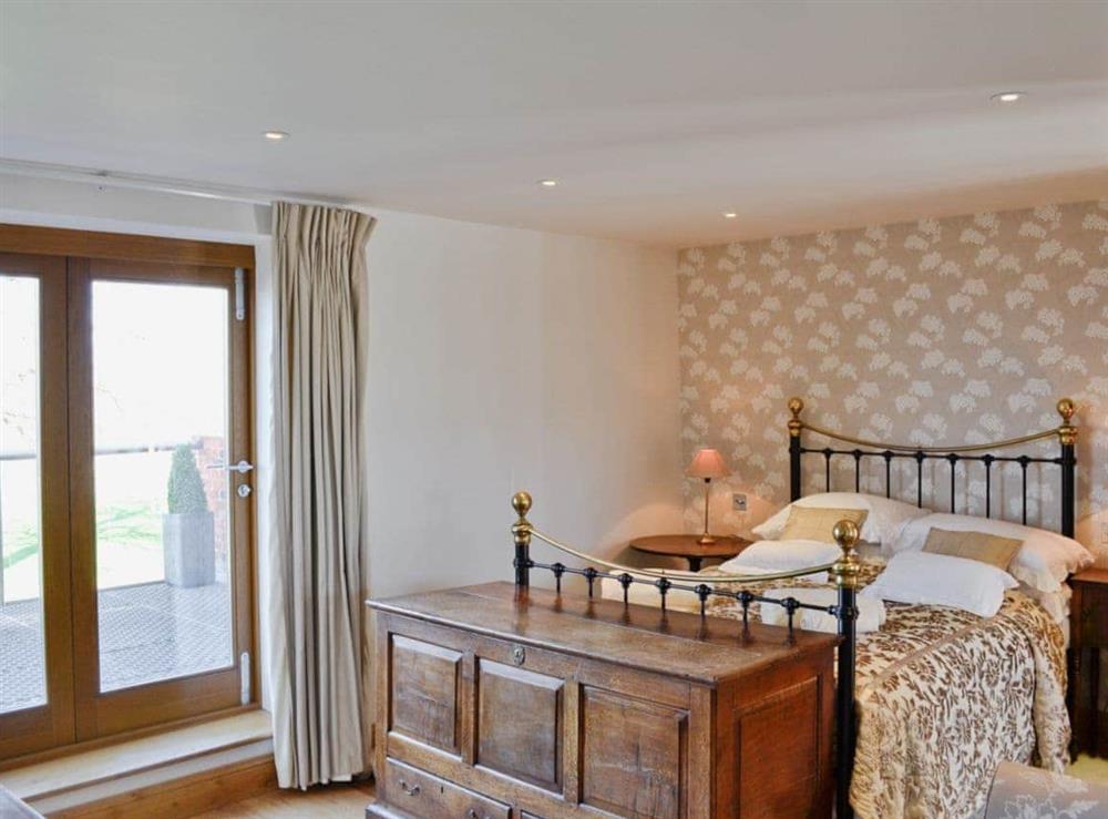 Double bedroom at The Farmhouse in Cheltenham, Glos., Gloucestershire