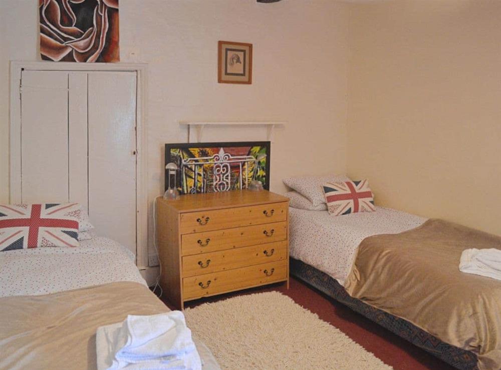 Twin bedroom at The Farmhouse in Newent, Gloucestershire