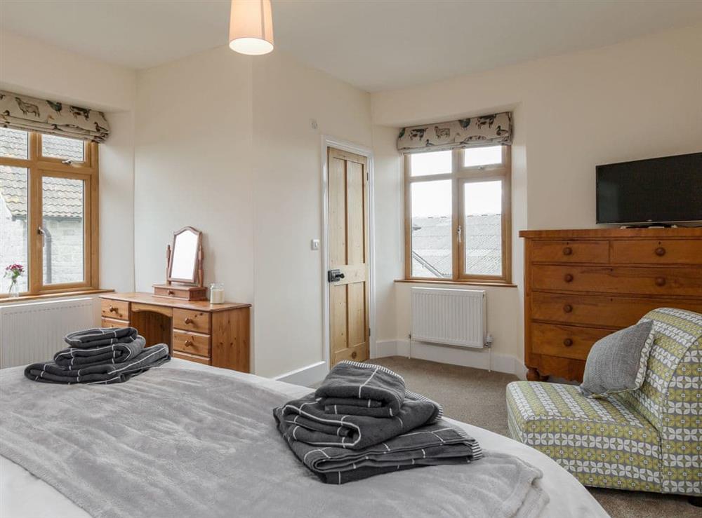 Spacious double bedroom (photo 2) at The Farmhouse in West Pennard, near Glastonbury, Somerset
