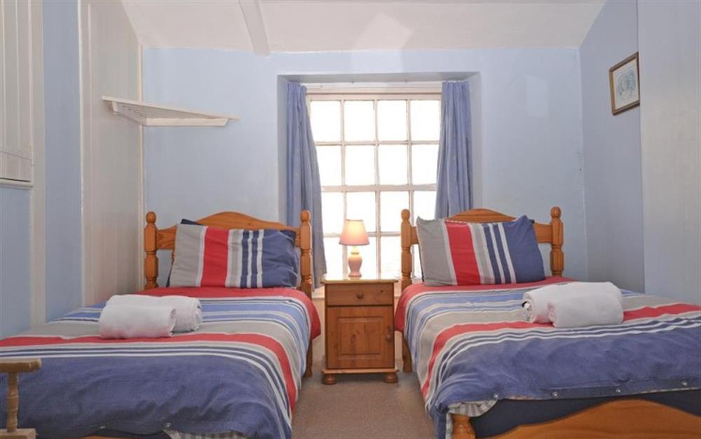 The twin bedroom at The Fellery in Looe