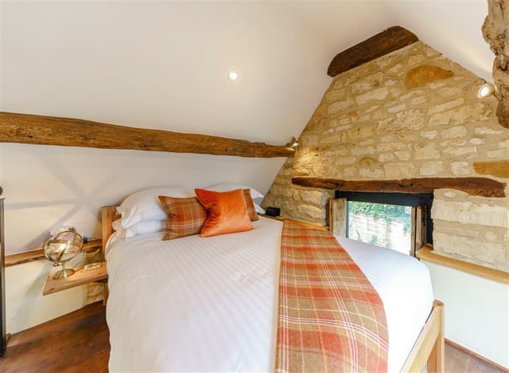 Double bedroom (photo 2) at The Flintstones in Chipping Campden, England