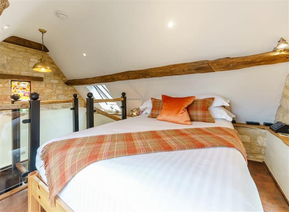Double bedroom (photo 3) at The Flintstones in Chipping Campden, England
