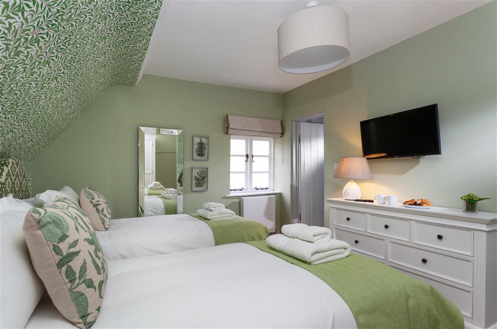 Bedroom two with en-suite shower room at The Gables, Honeybourne