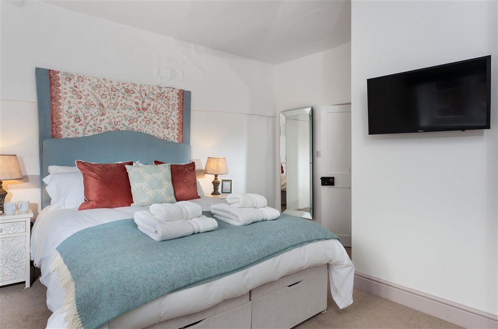 Elegantly furnished bedroom four at The Gables, Honeybourne