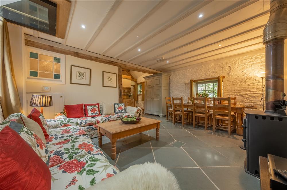 Open-plan living, kitchen and dining space at The Garden Barn, Peterchurch