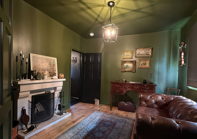 Enjoy the living room at The Garden Cottage and Carriage House, Annagry