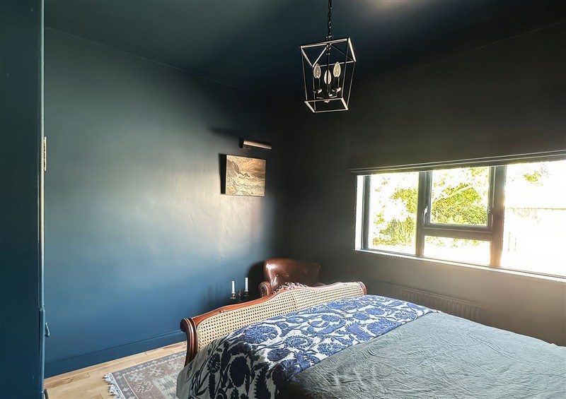 This is a bedroom at The Garden Cottage and Carriage House, Annagry