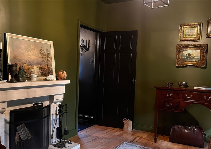 This is the living room at The Garden Cottage and Carriage House, Annagry